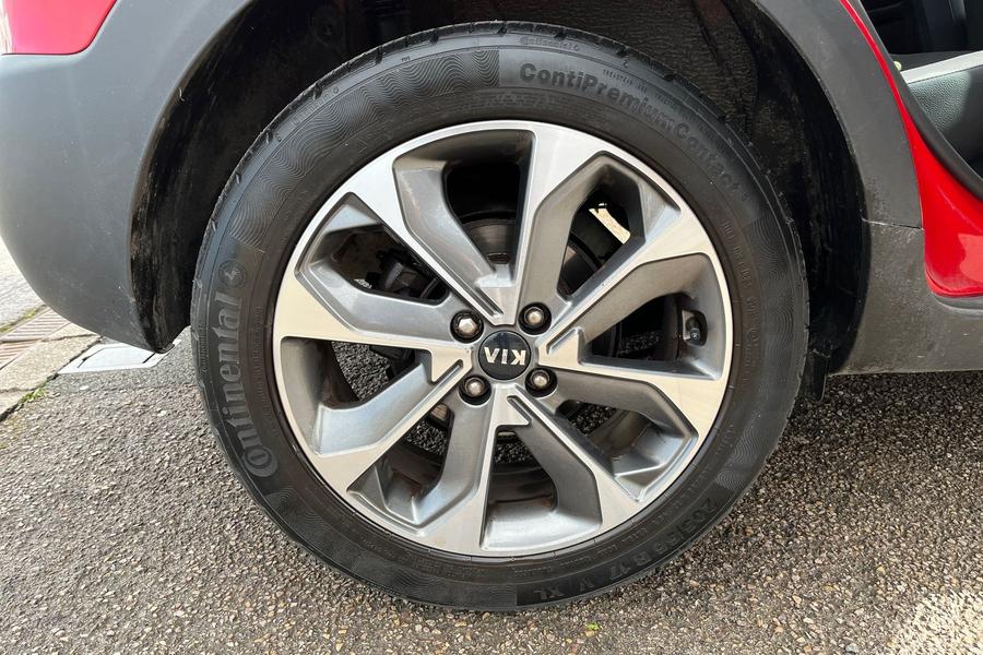 Kia STONIC Photo autoimg-75af97a8bf1765678575b069b7b96a8493033b23.jpg