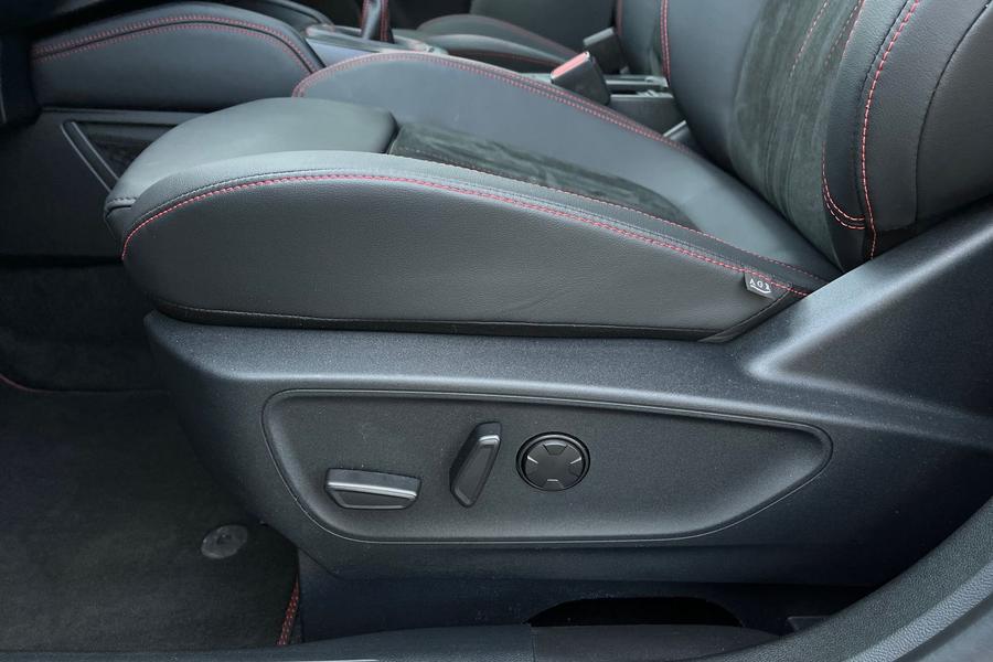 Ford Kuga Photo autoimg-75b36c2edd750778feceb8c968b4e80c9111bfcd.jpg