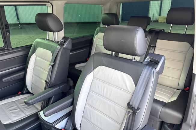 Volkswagen Caravelle Photo 9