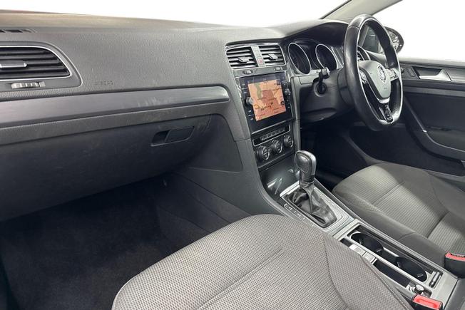 VOLKSWAGEN Golf Photo 2