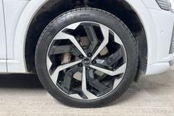 AUDI Q8 E-Tron Photo 5