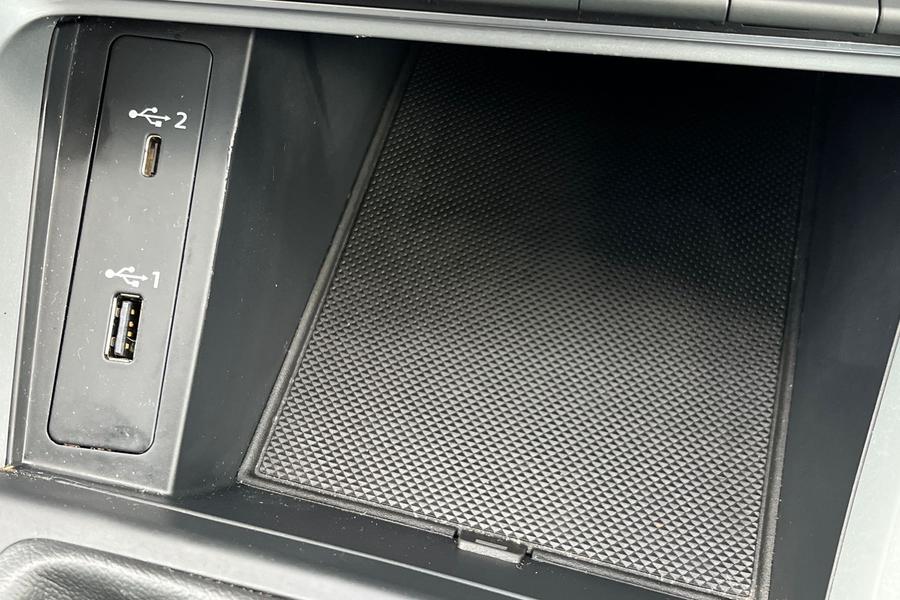 Audi Q3 Photo autoimg-75bc1c0073c4940dd8278f47875672dabfeb809b.jpg