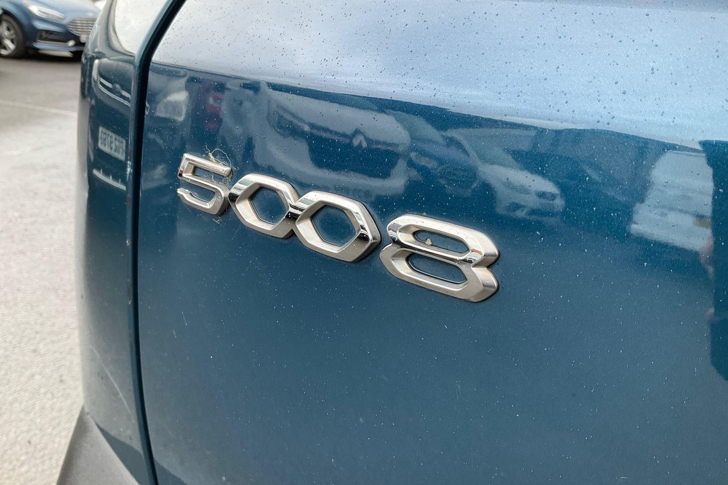 Peugeot 5008 Photo 38