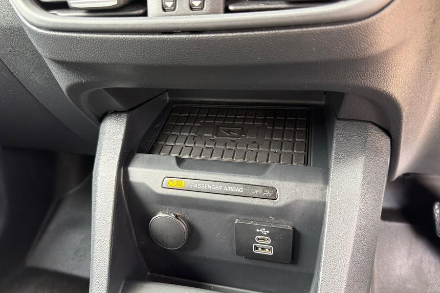 Ford TRANSIT COURIER Photo autoimg-75cf0780358f2a0e00b31c84659ede12dbd2c6fe.jpg