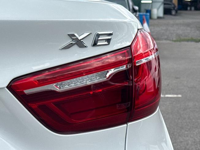 BMW X6 Photo 25