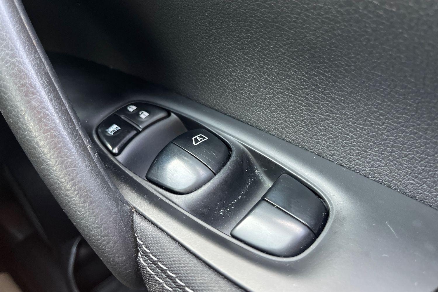 Nissan QASHQAI Photo 15