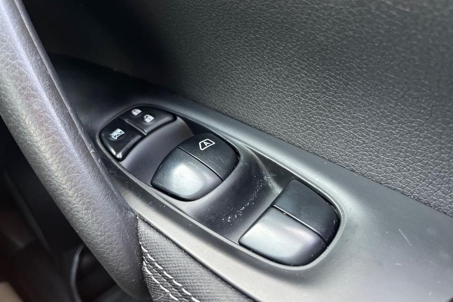 Nissan QASHQAI Photo autoimg-75d8c6420c59d5b9b06ce0e3ae5652d34a6b9225.jpg