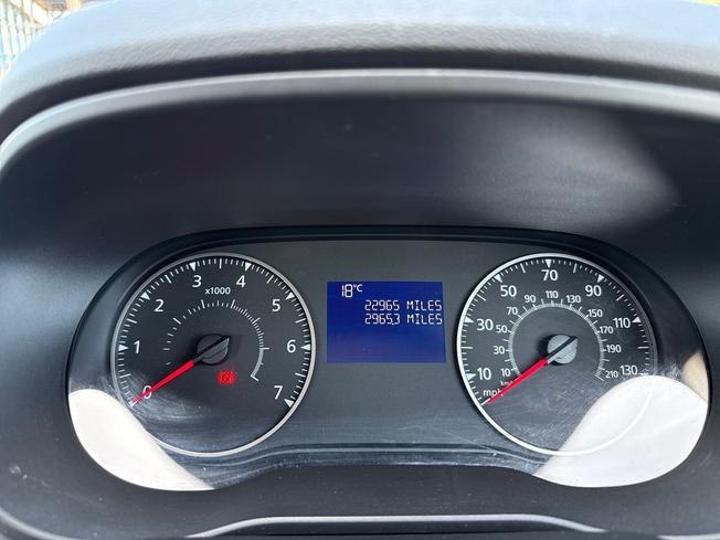 DACIA Duster Photo 15