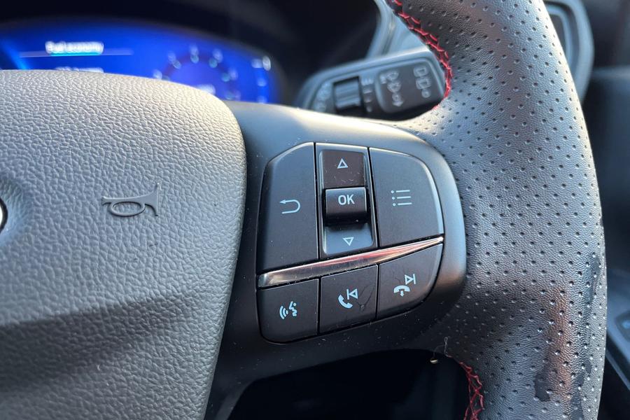 Ford KUGA Photo autoimg-75dced8b2983c682d4802e4ea944adef1414dcf6.jpg