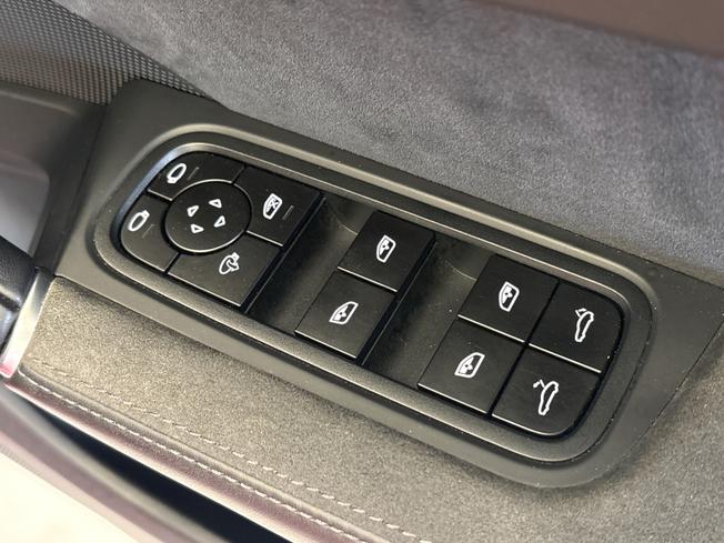 PORSCHE Cayenne Photo 35