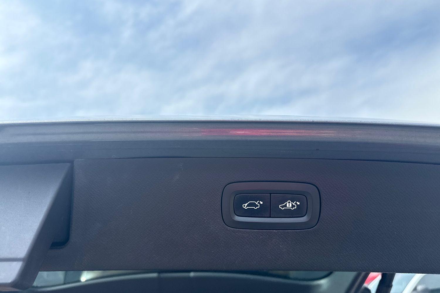 Volvo XC90 Photo 22
