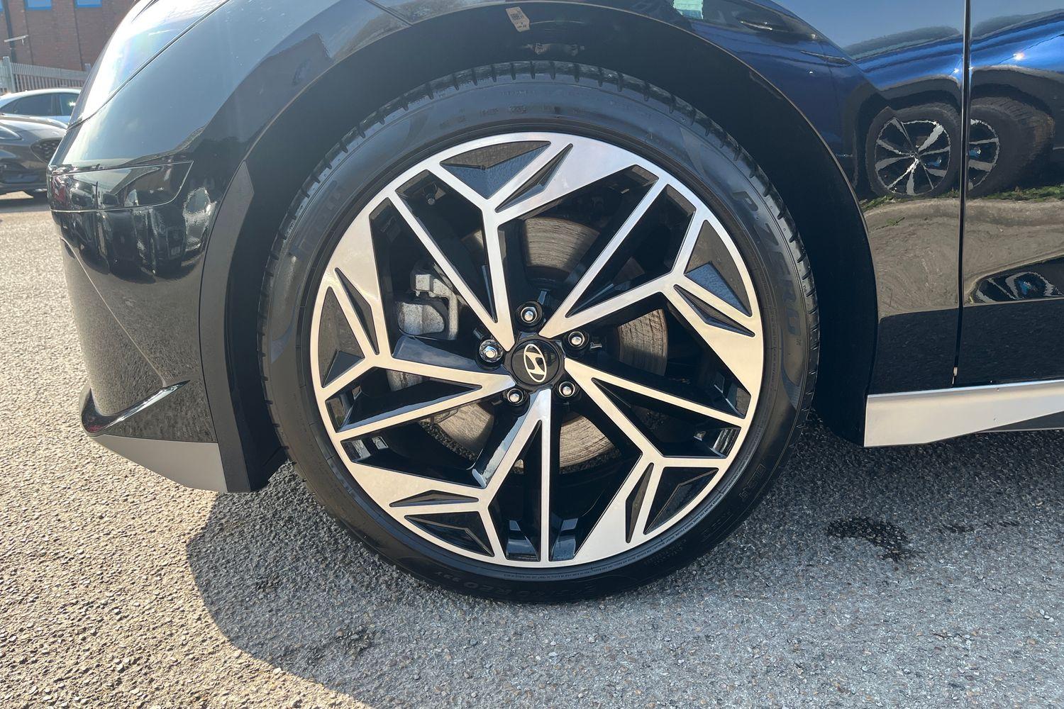 Hyundai IONIQ 6 Photo 35