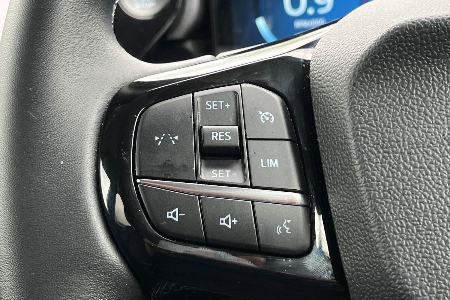 Ford PUMA Photo 36