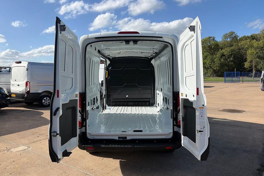 Ford E-TRANSIT Photo autoimg-75eda7388bf5c689b04c32f777324194ad93bb75.jpg