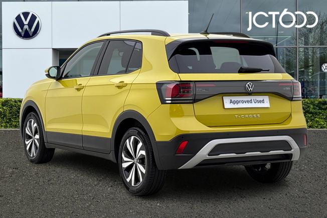 VOLKSWAGEN T-Cross Photo 3