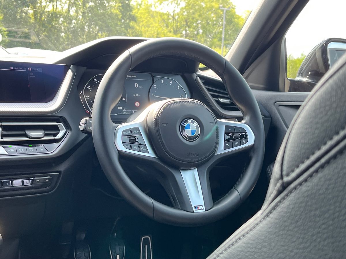 BMW 1 Series Photo 14