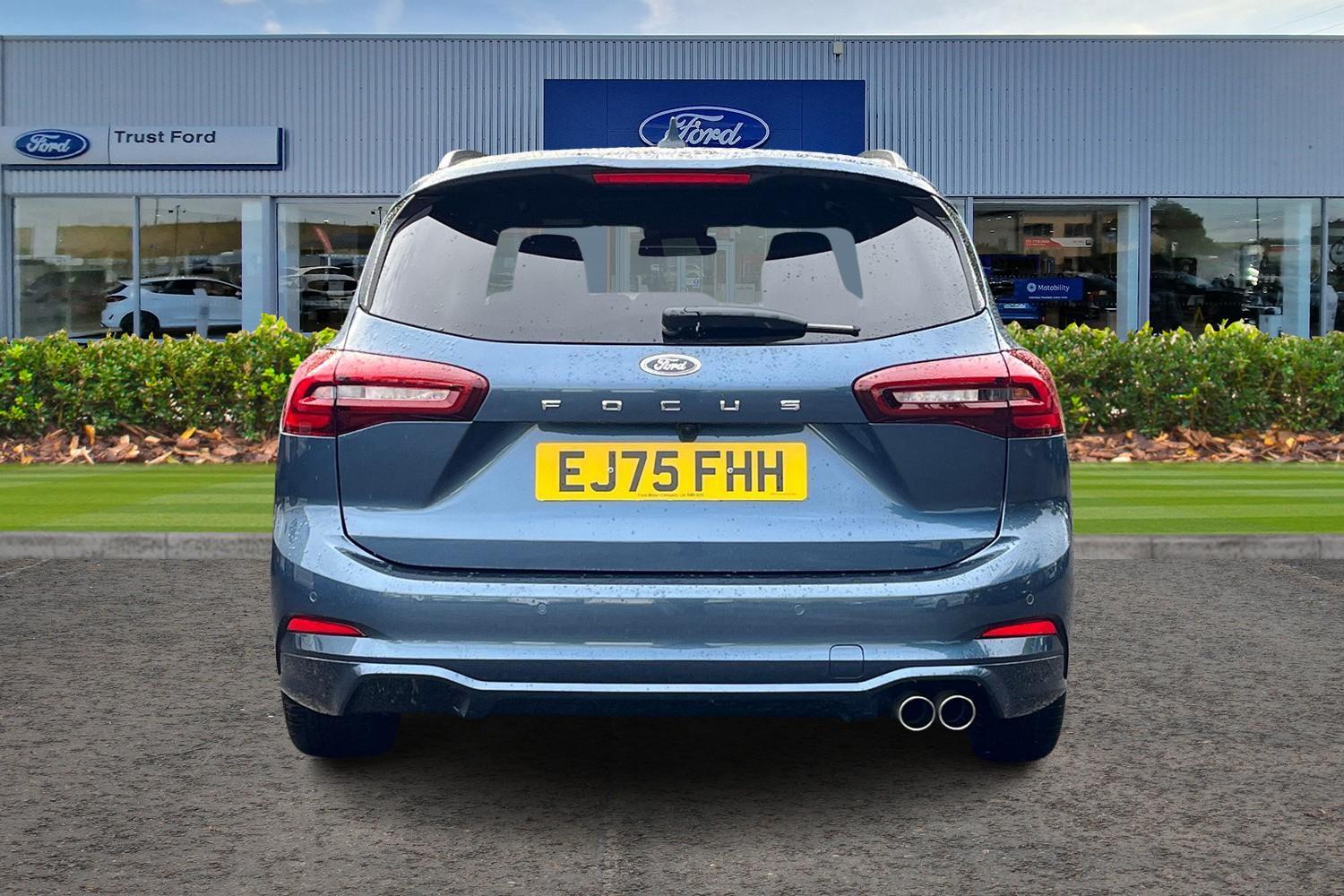 Ford FOCUS Photo 6