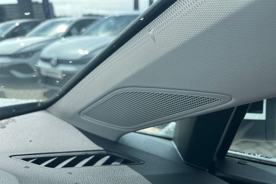 Volkswagen Golf Photo autoimg-75f1cf19154aa1102578319f5f6cd113d1ded837.jpg