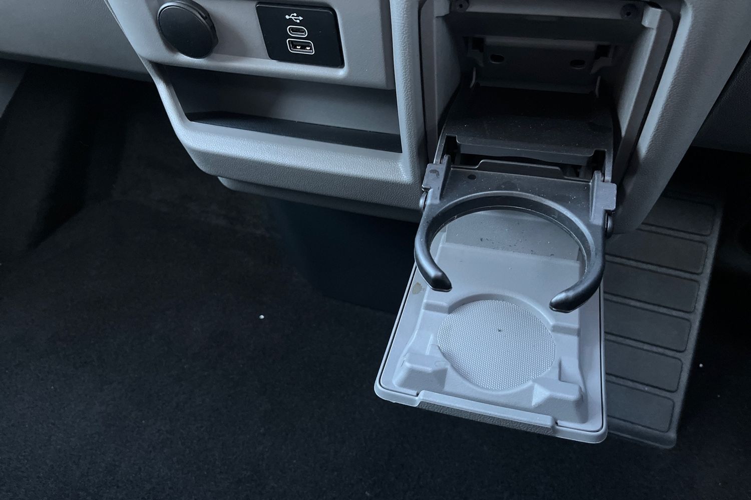 Ford TOURNEO CUSTOM Photo 16
