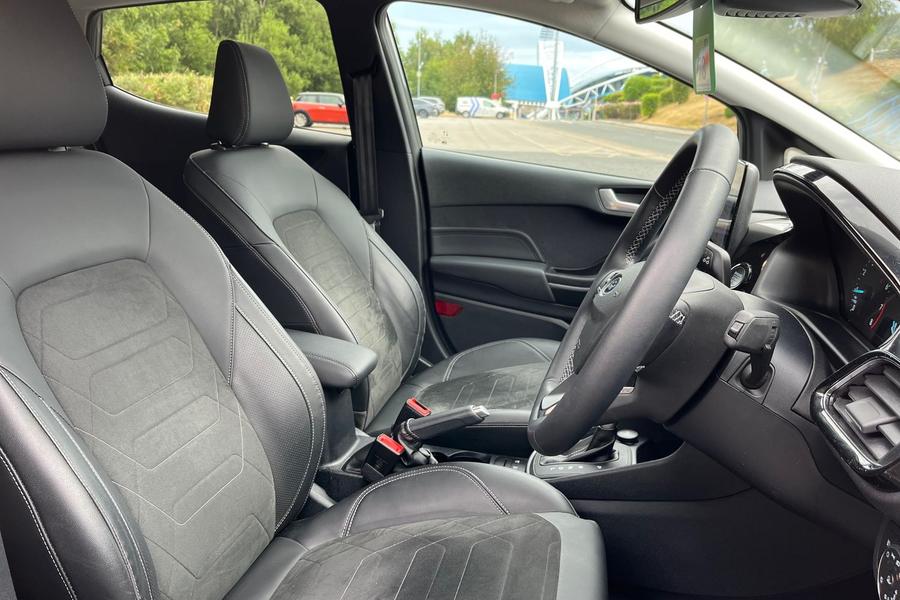 Ford FIESTA Photo autoimg-75f785e3ca4cb88e6f3999fade09bc7fe1b502ef.jpg