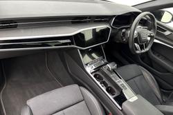 AUDI A6 Saloon Photo 2