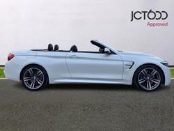 BMW M4 Photo 4