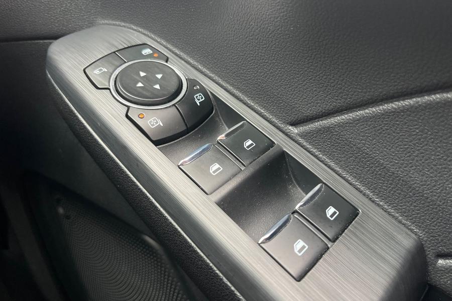 Ford Kuga Photo autoimg-75fb05f0eb6fdaeecd8e0a01cd9504c270ea4edf.jpg