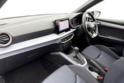 SEAT Arona Photo 2