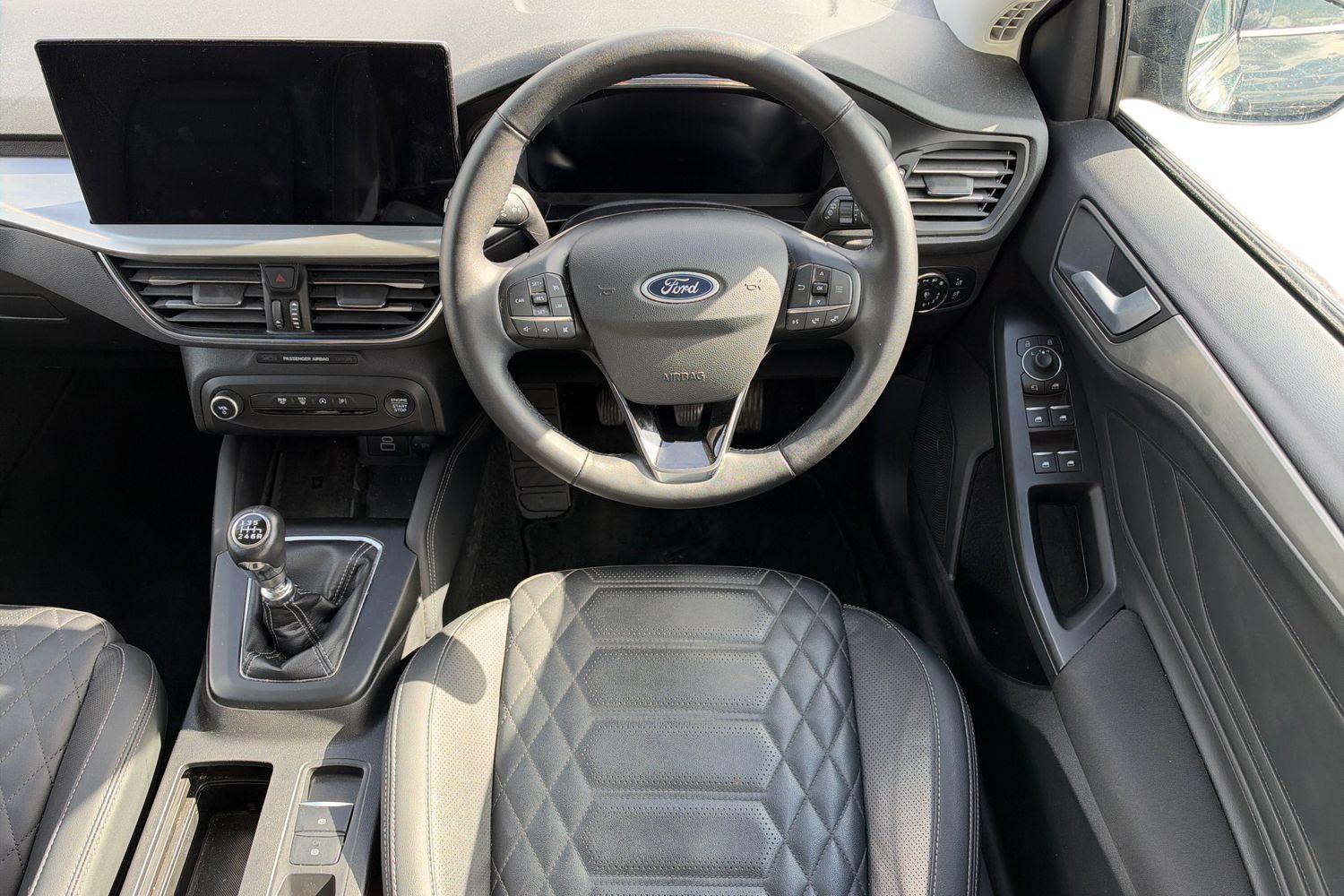 Ford FOCUS Photo 10