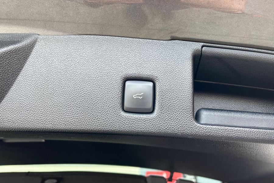 Ford Kuga Photo autoimg-7602e80cb8c6881678a9bfd7ecf733e8354c1f97.jpg