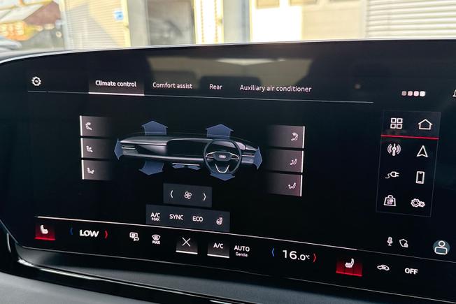 AUDI Q6 e-tron Photo 55