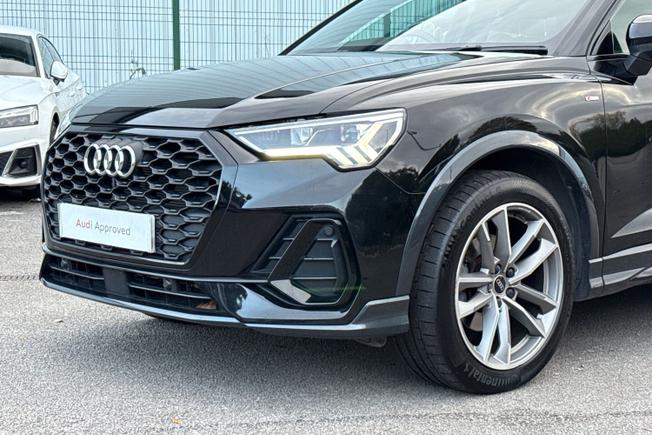 AUDI Q3 Photo 23