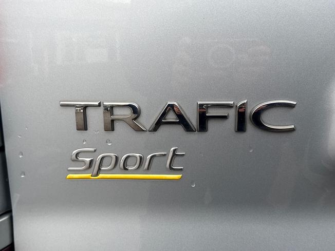 RENAULT Trafic Photo 29