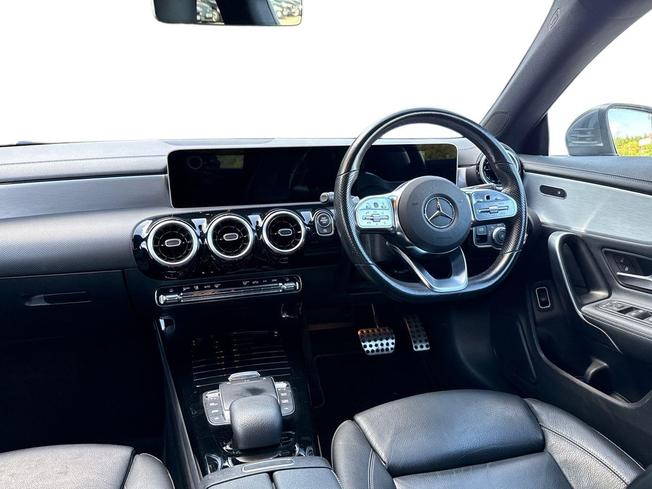 MERCEDES-BENZ CLA Class Photo 11