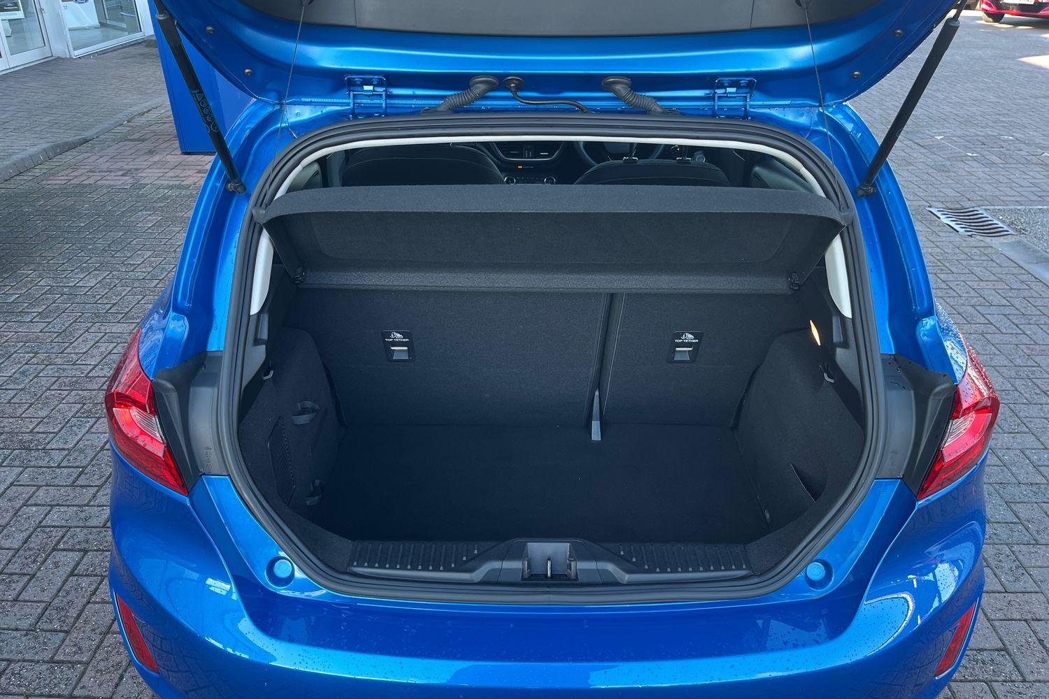 Ford FIESTA Photo 20