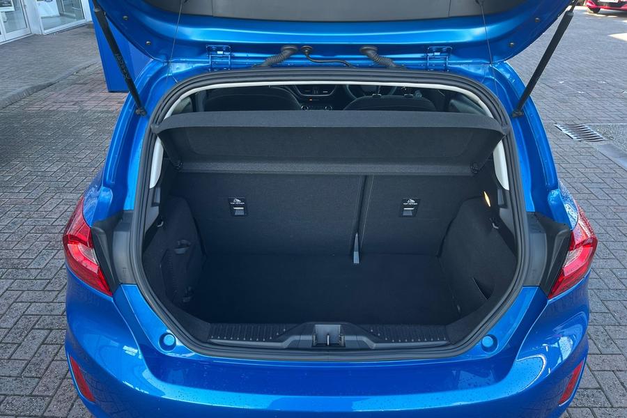 Ford FIESTA Photo autoimg-760b355bcdfdb6b31b665af488946b72283435f3.jpg