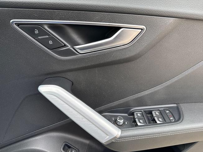 AUDI Sq2 Photo 28
