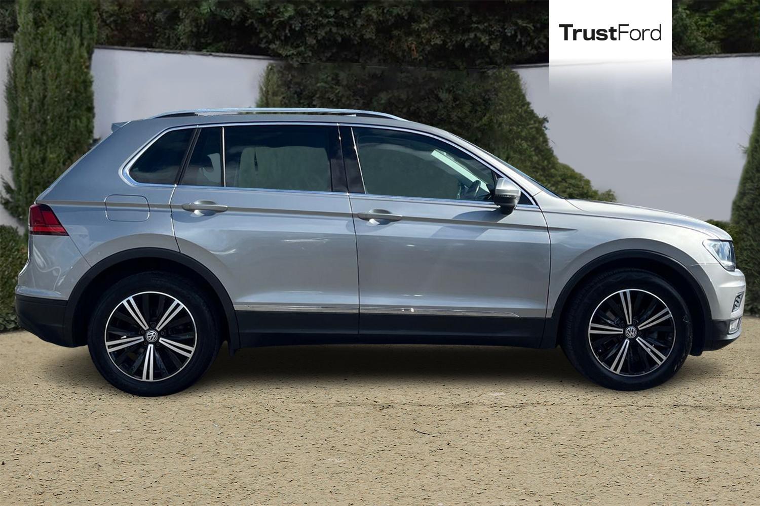 Volkswagen TIGUAN Photo 2