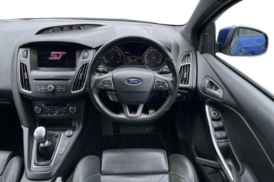 Ford Focus Photo autoimg-7615da7d3ca2bd1bf9158ce5a800dfd01c805709.jpg