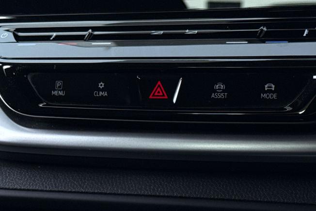 VOLKSWAGEN ID.4 Photo 23