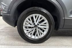 VOLKSWAGEN T-Roc Photo 5