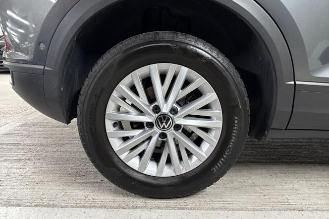 VOLKSWAGEN T-Roc Photo 5