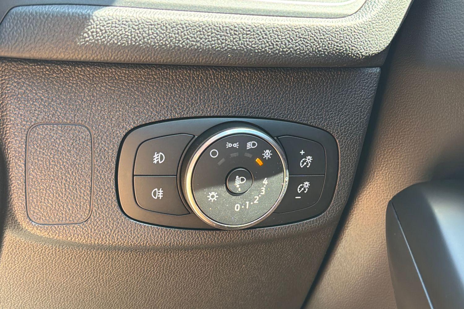 Ford FOCUS Photo 23