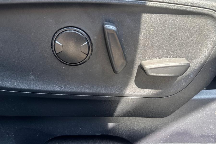 Ford KUGA Photo autoimg-761eef6eaabf443e43db95632170e10d8f8c6c72.jpg