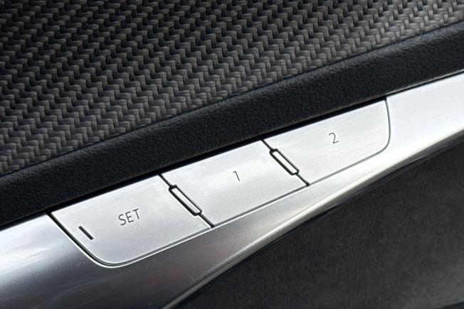 AUDI A6 Avant Photo 25