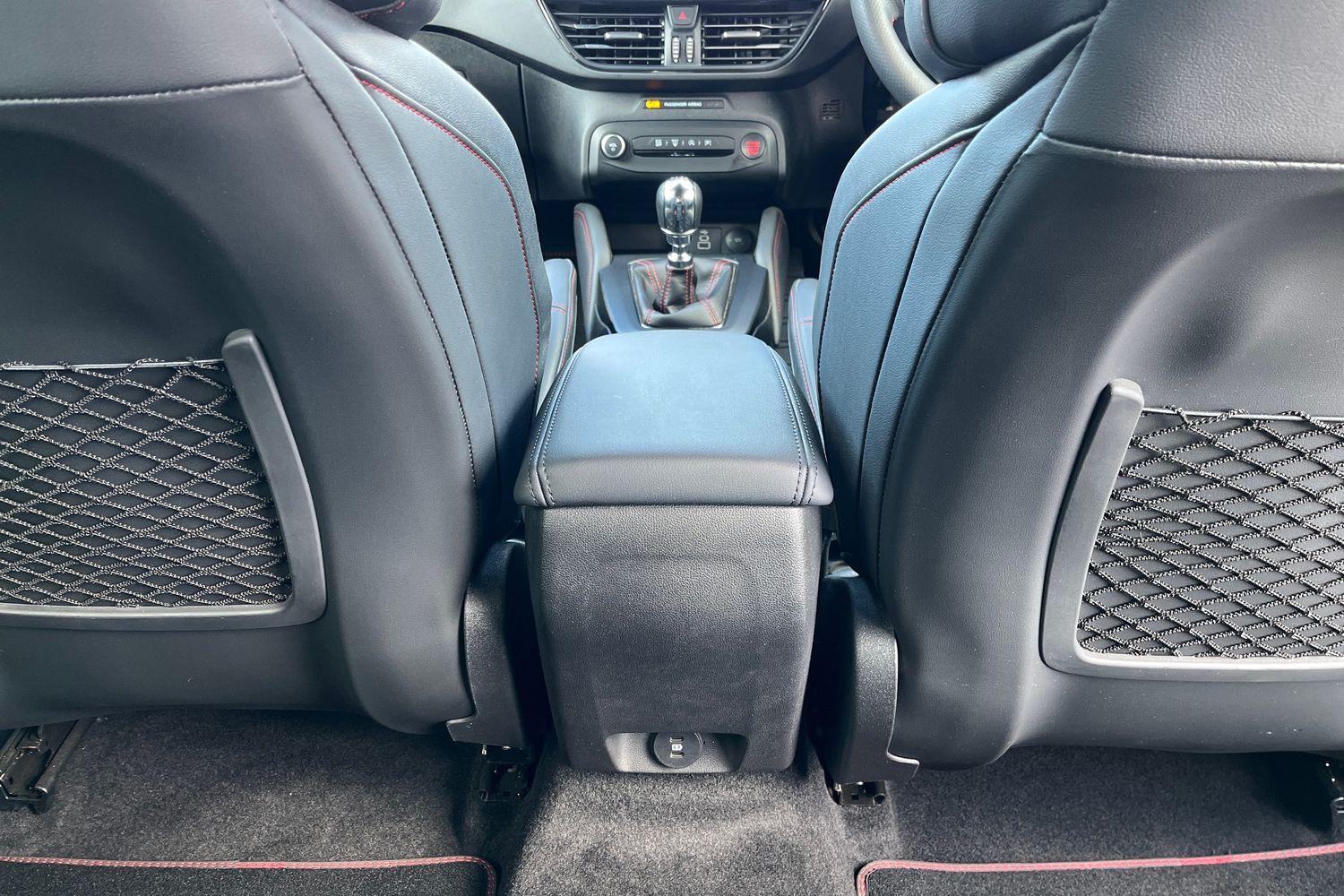 Ford Focus Photo 28
