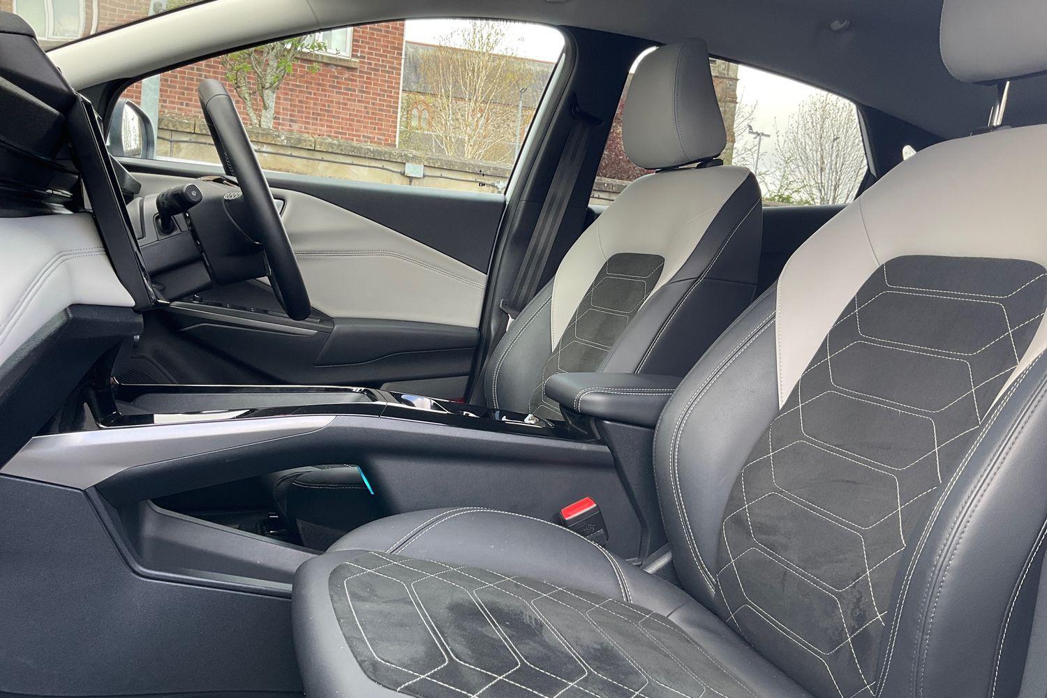Ford Puma Gen-E Photo 18