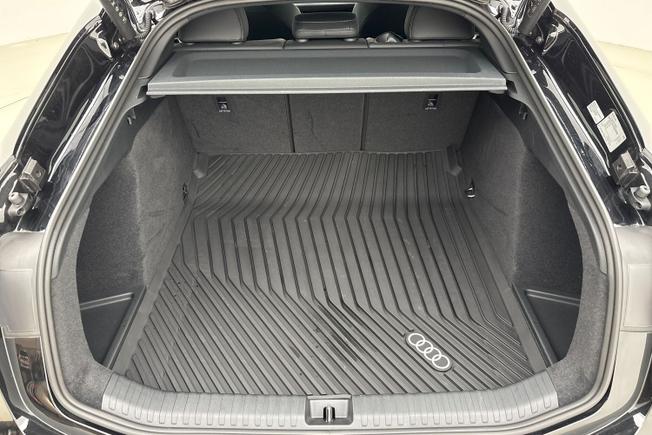 AUDI A6 E-Tron Sportback Photo 12