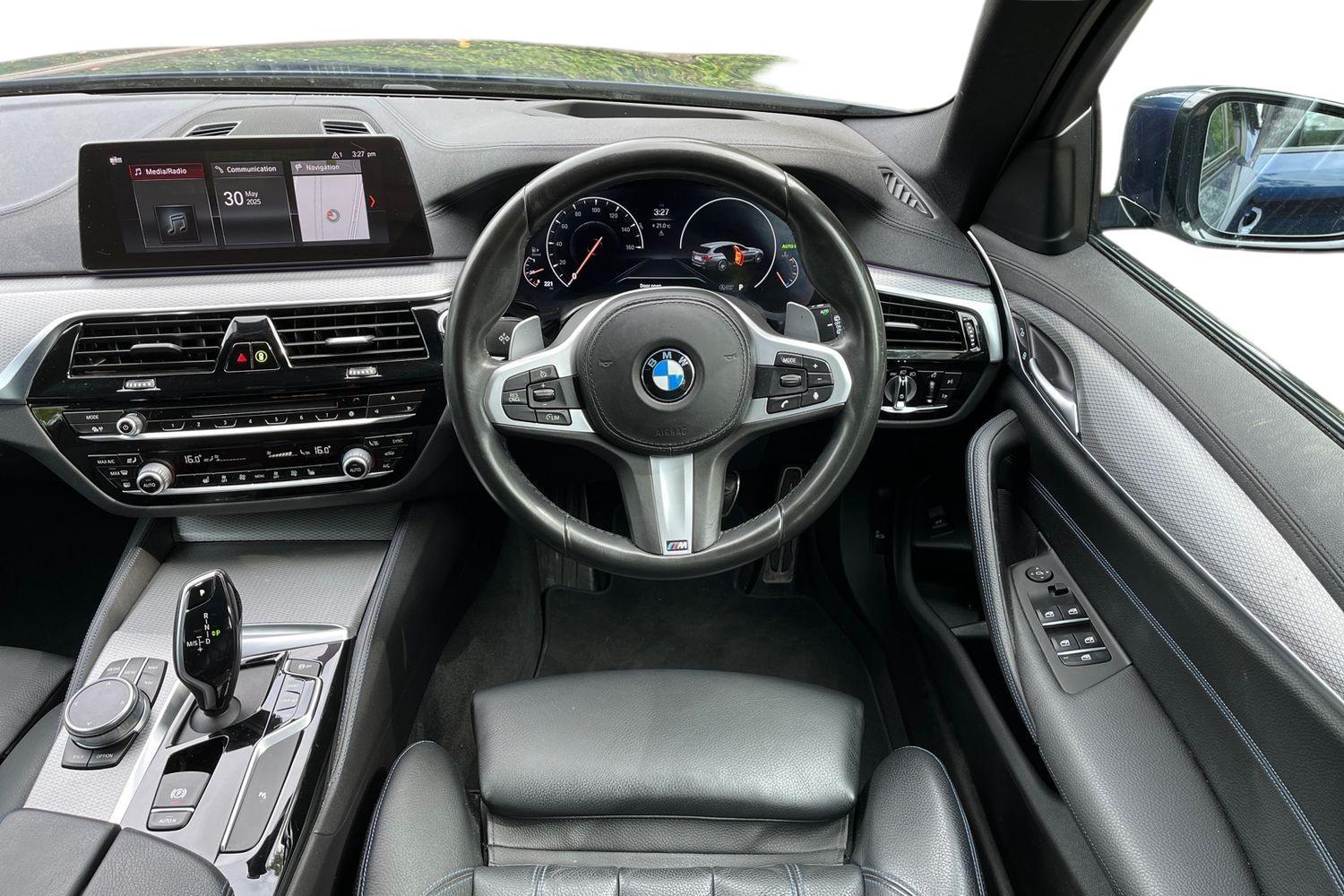 BMW 5 Series Photo 10