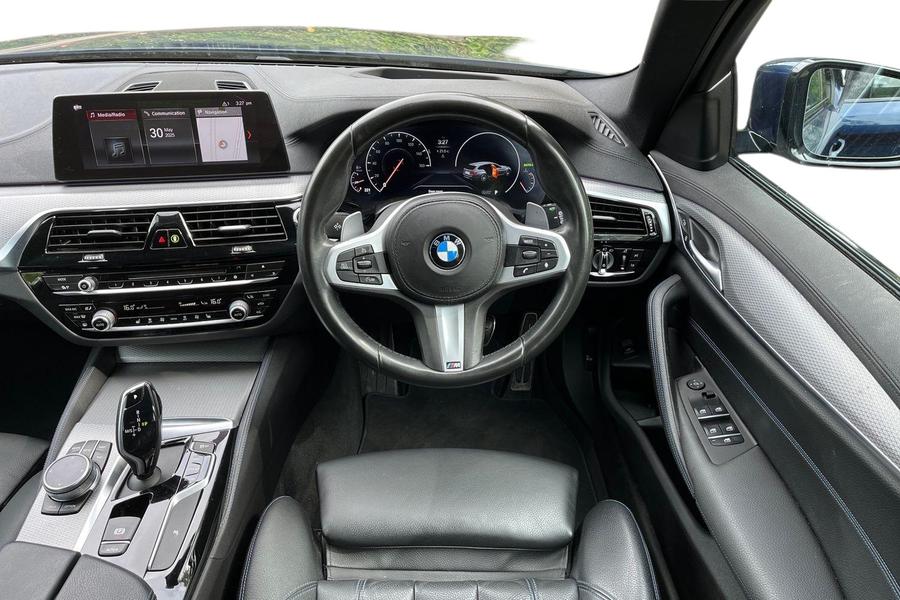 BMW 5 Series Photo autoimg-762ed2815f7e853c268ed99fa017865c3c965517.jpg